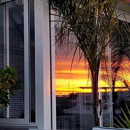 Zenit Charm Relax Cubist House Vakantiehuis