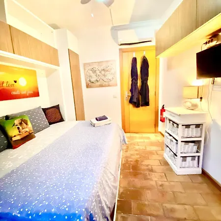 Zenit Charm Relax Cubist House * 奥良
